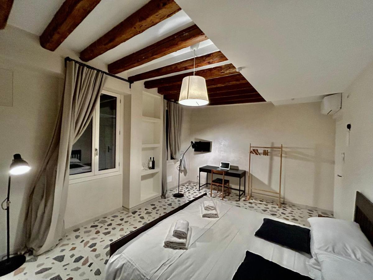 Farini Suites Wi-Fi Venedig Exterior foto
