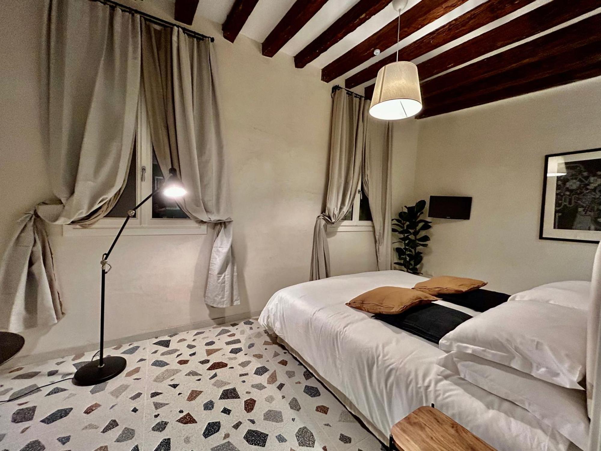 Farini Suites Wi-Fi Venedig Exterior foto