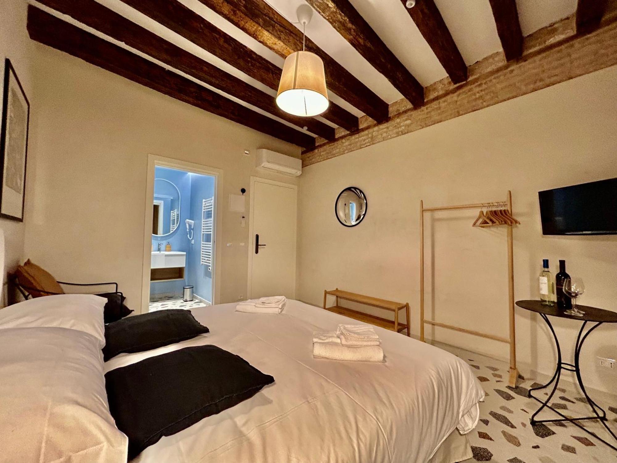Farini Suites Wi-Fi Venedig Exterior foto