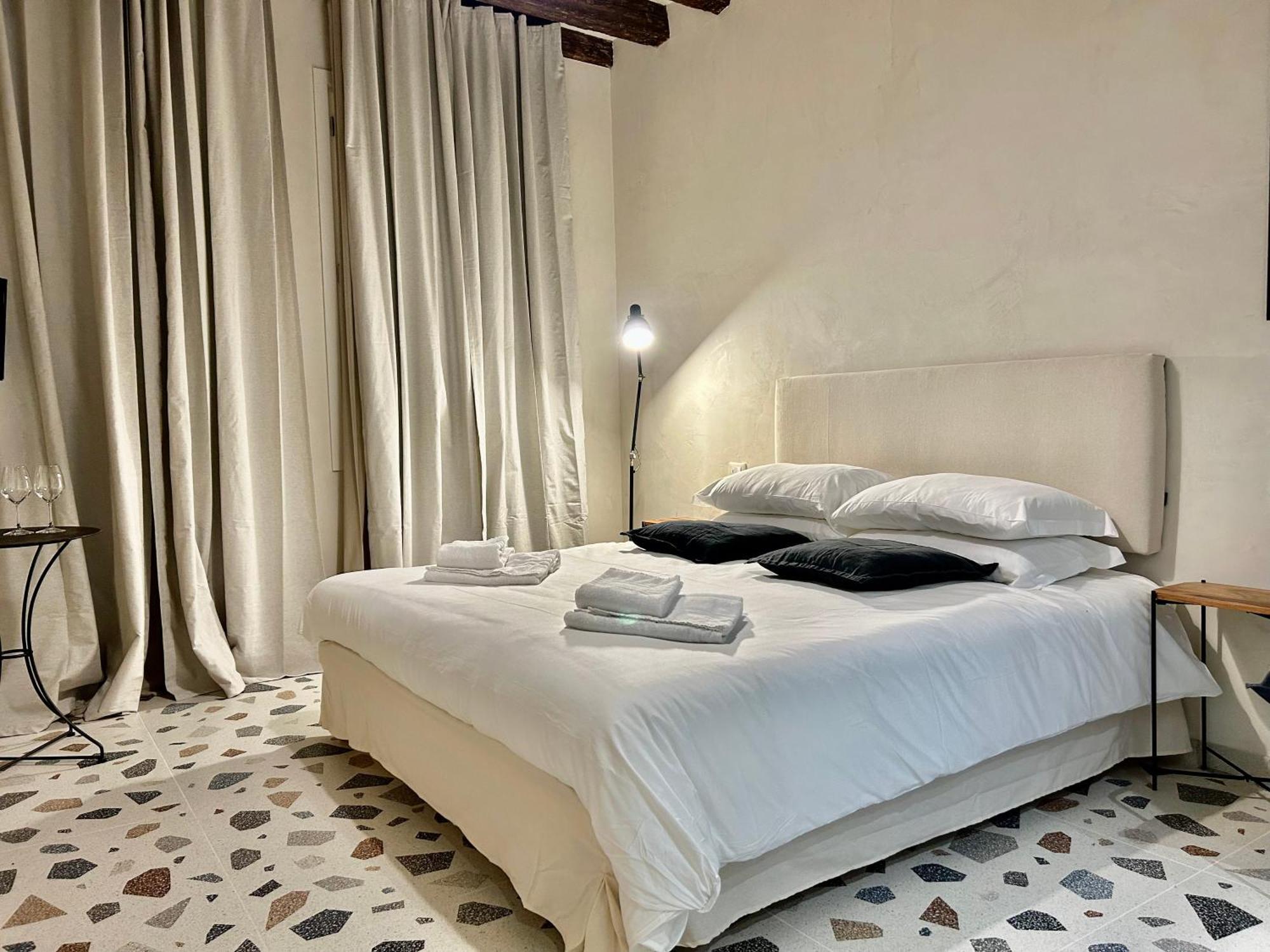 Farini Suites Wi-Fi Venedig Exterior foto